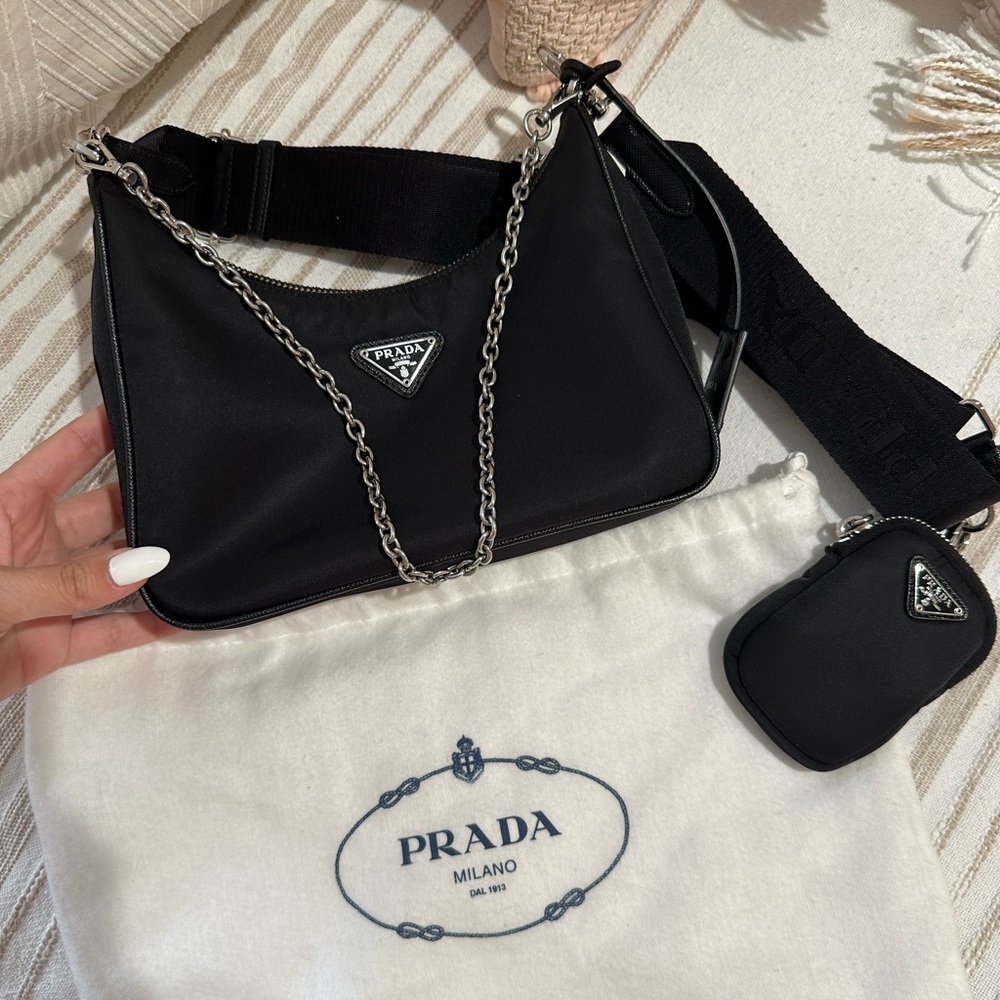 Authentic Prada Re-Edition 2005 Re-Nylon Bag
